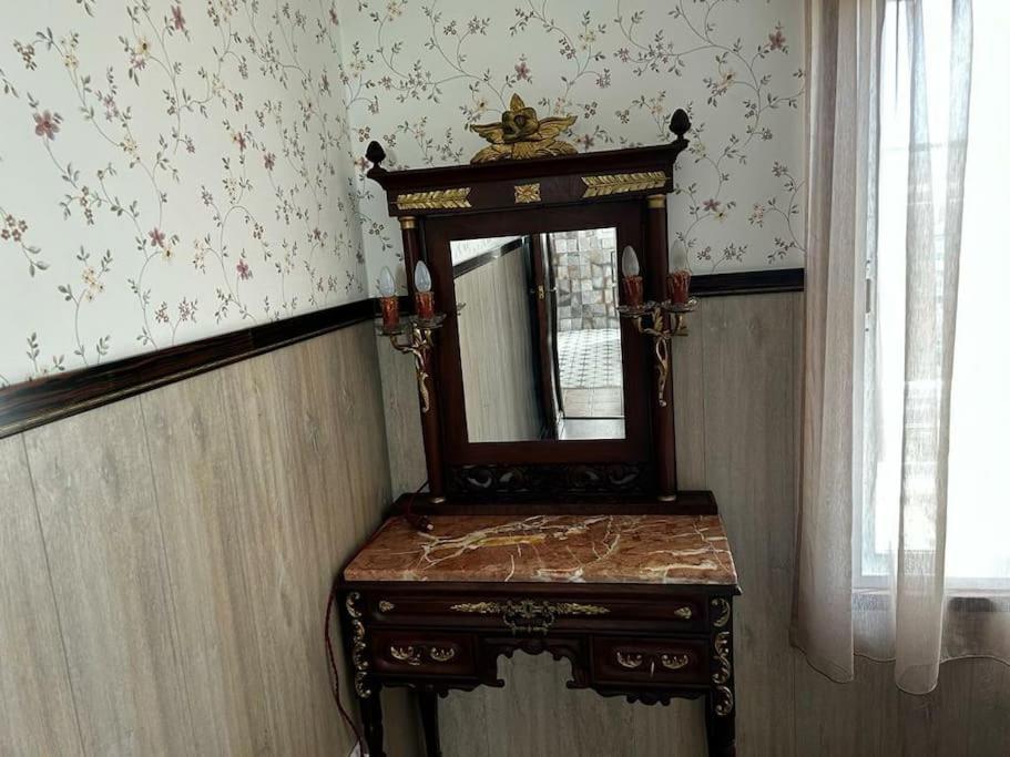 Apartment Luxury Art *